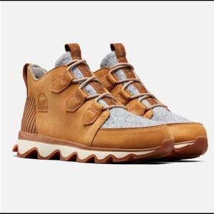 Sorel Women's Kinetic Caribou Boot Camel Brown